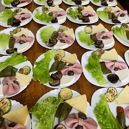 Bar Restaurant Real Bajram Curri