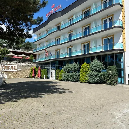 Bar Restaurant Real Hotel *