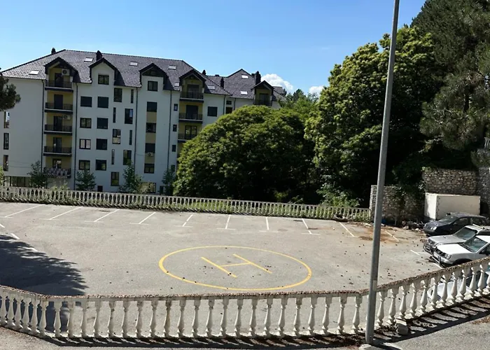 Bar Restaurant Real * Bajram Curri